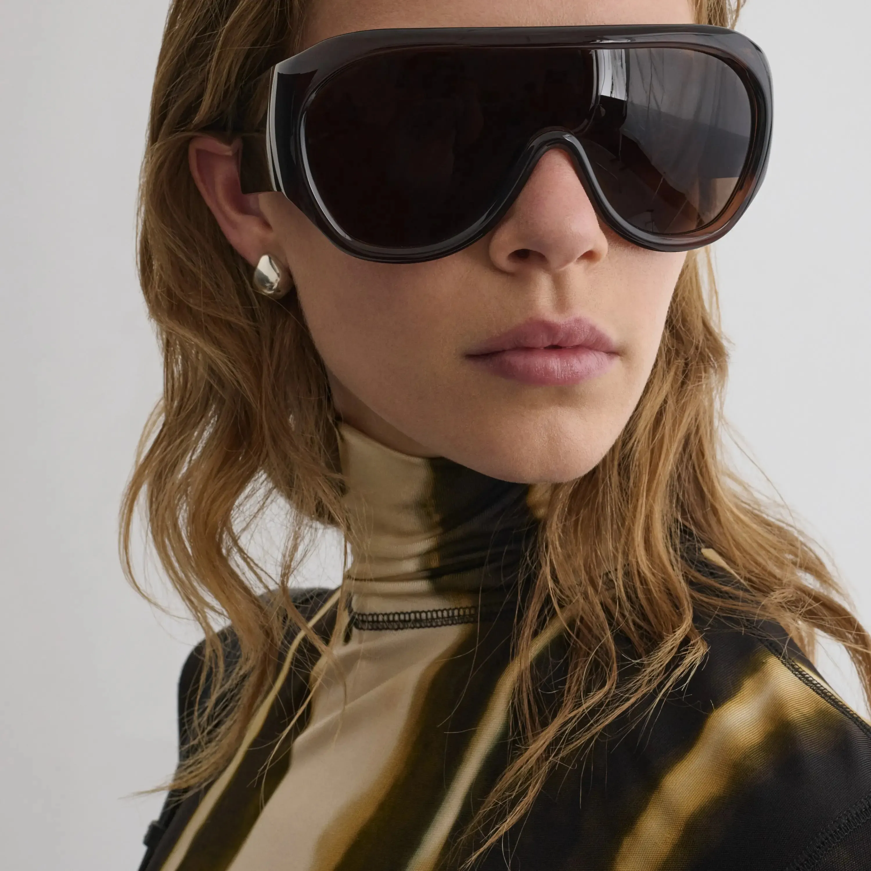 BOMBÉ OVERSIZE FRAME SUNGLASSES | brown acetate