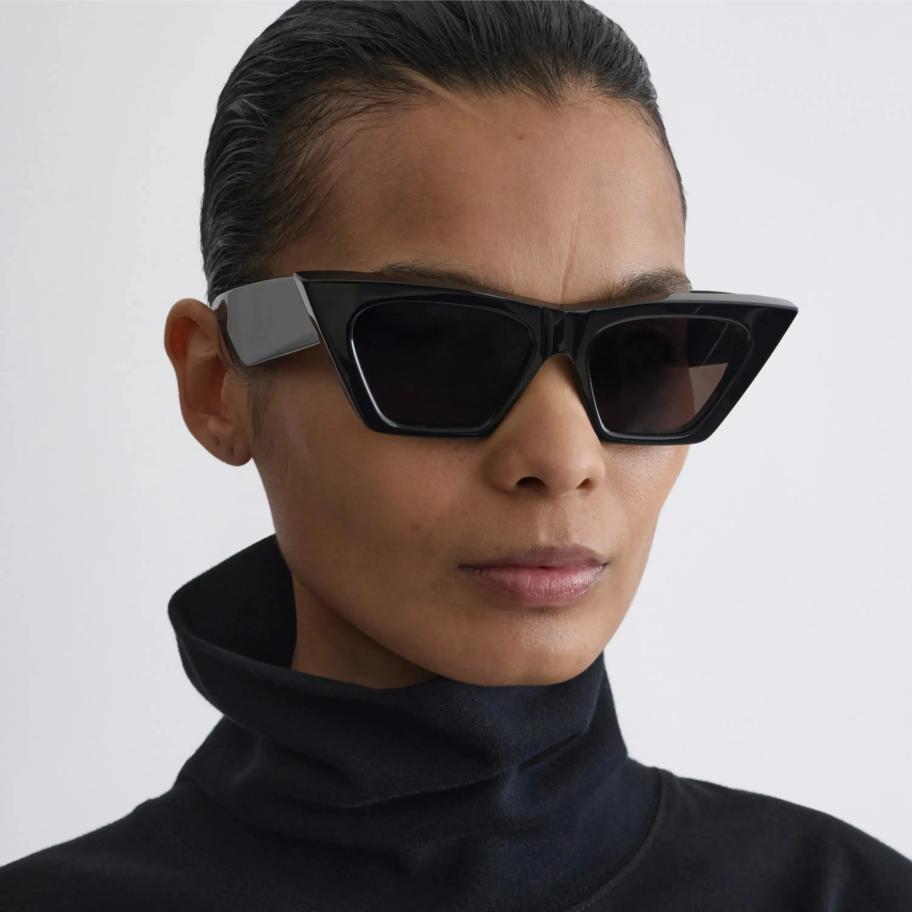 PEAK SUNGLASSES | black acetate